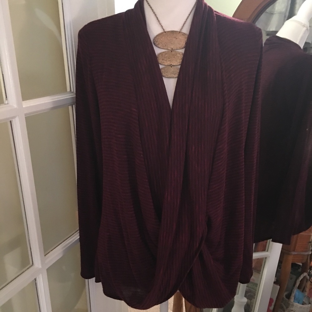 ⭐️Maroon striped crossover shirt
